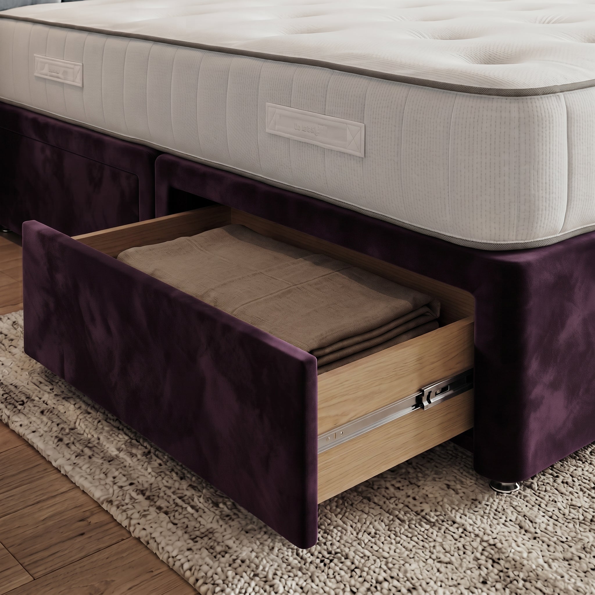 Vertical Panel Divan Bed